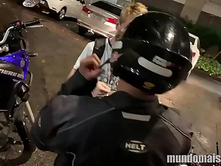 O mototaxi me comeu gostoso!